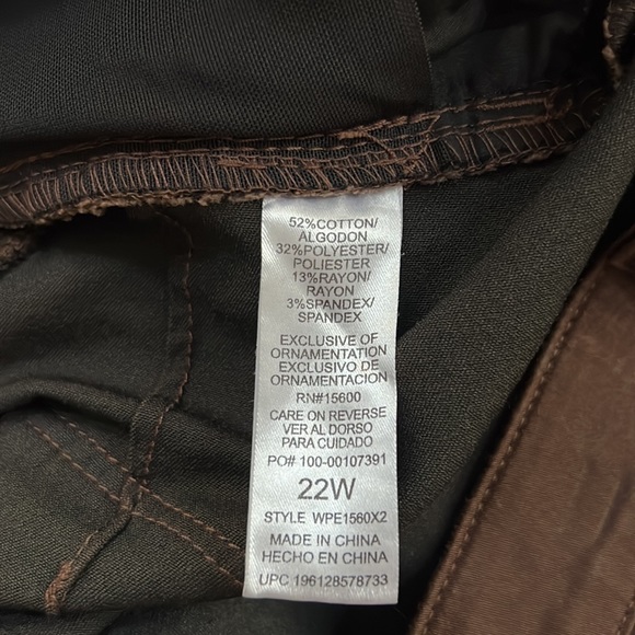 DEMOCRACY Ab"solution® Plus Size Patriot Straight Leg Jeans. - Picture 8 of 12